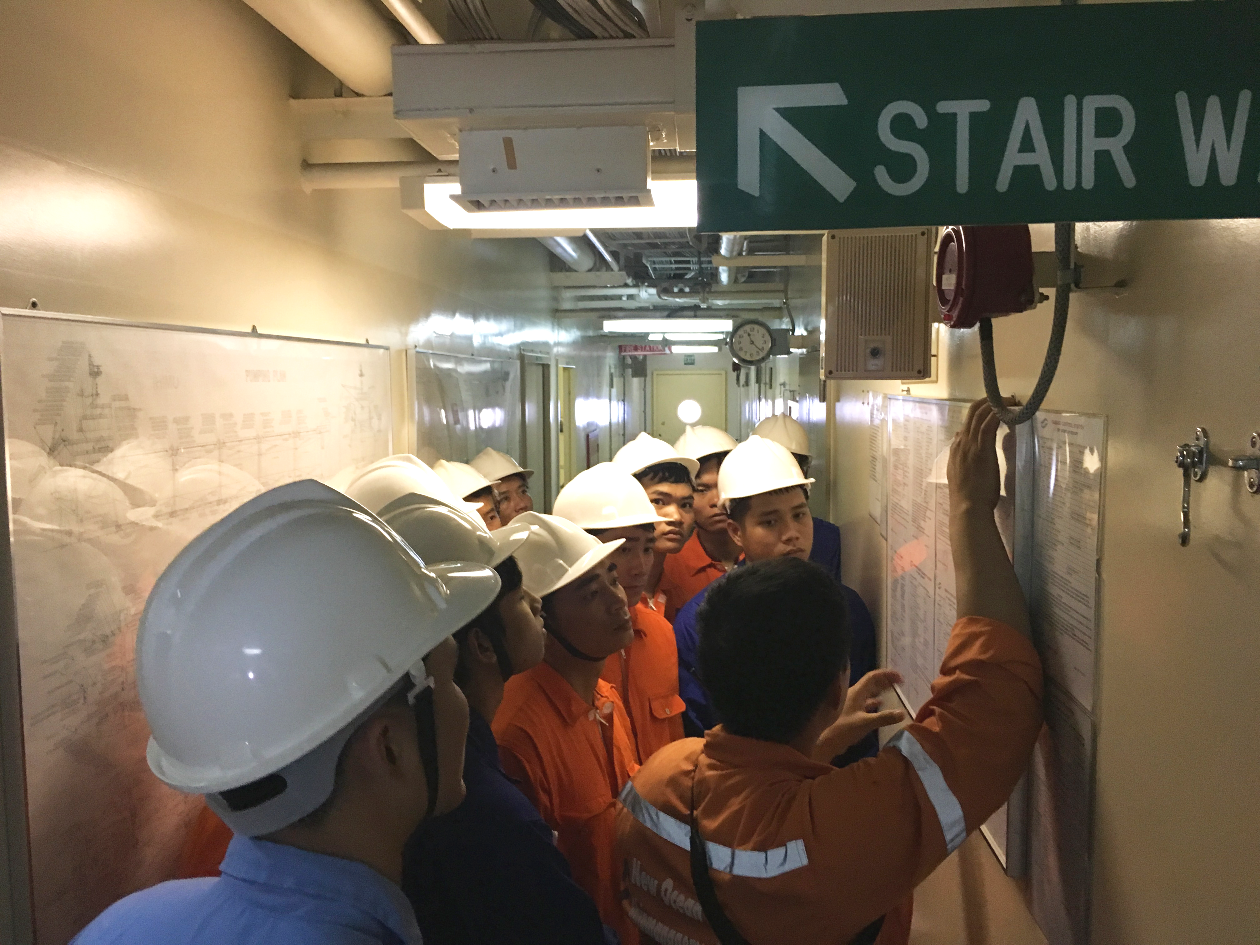 Đào tạo an toàn cho thuyền viên mới tuyển dụng